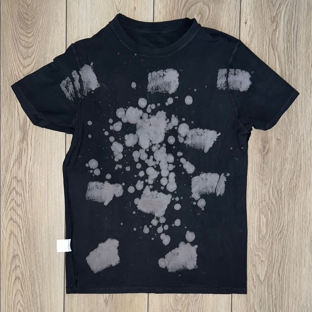Rolling Stones Black and Red Short Sleeve Tee - Picture 6 of 11